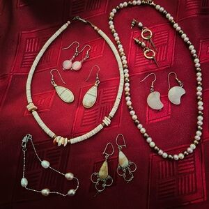Set of faux Pearl and Pink Jewelry:2 chokers, 1 bracelet and 5 pairs of earrings